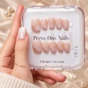 Faux Ongles Rive Gauche Élégance Minimaliste par le chic parisien