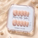 Faux Ongles Rive Gauche Élégance Minimaliste par le chic parisien