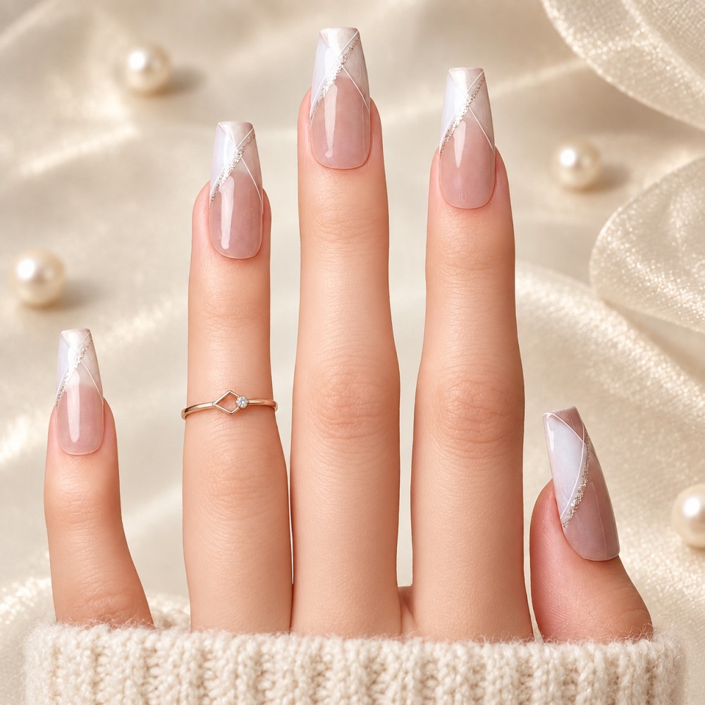 Faux Ongles Rive Gauche Élégance Minimaliste par le chic parisien