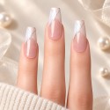 Faux Ongles Rive Gauche Élégance Minimaliste par le chic parisien
