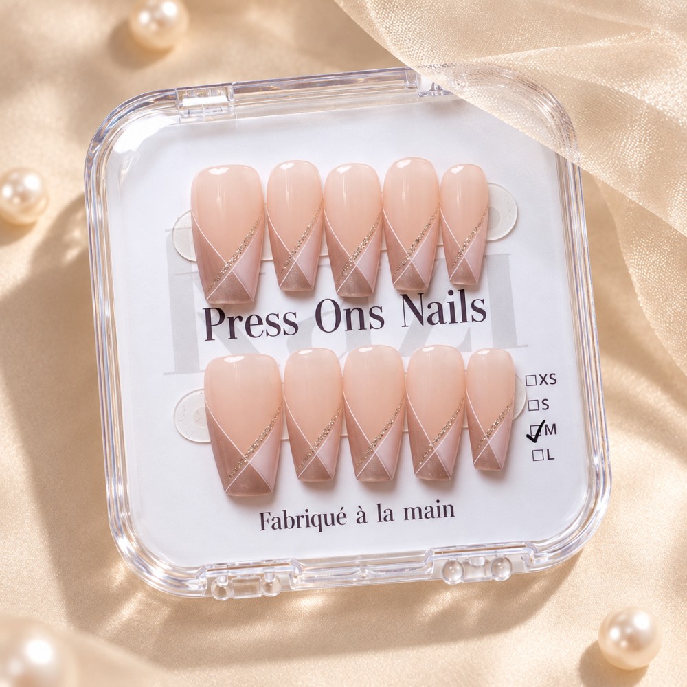Faux Ongles Rive Gauche Élégance Minimaliste par le chic parisien