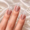 Faux Ongles Glaze | Élégance et Brillance Cristalline pour une Manucure Sophistiquée