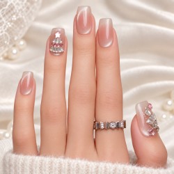 Crystal Noël
