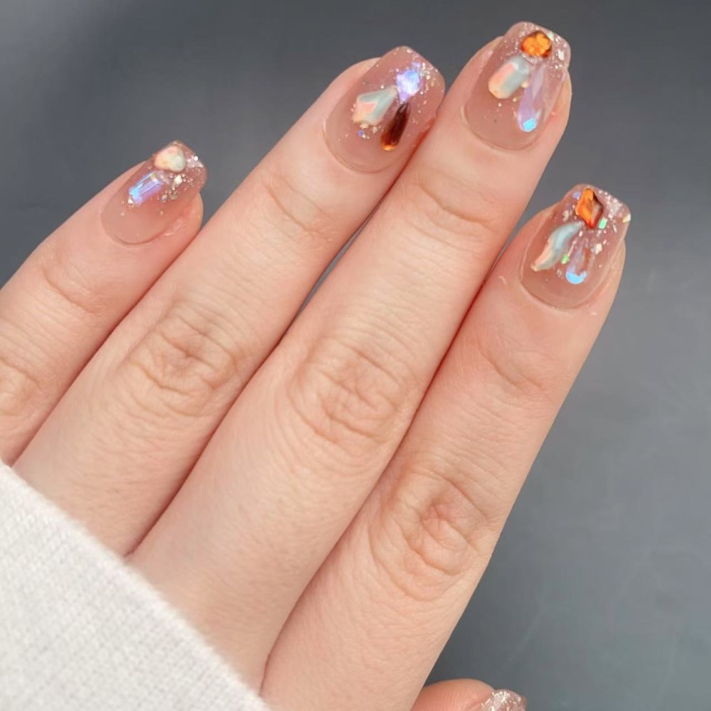 Faux Ongles Cannelle : Une manucure soignée, durable et réutilisable