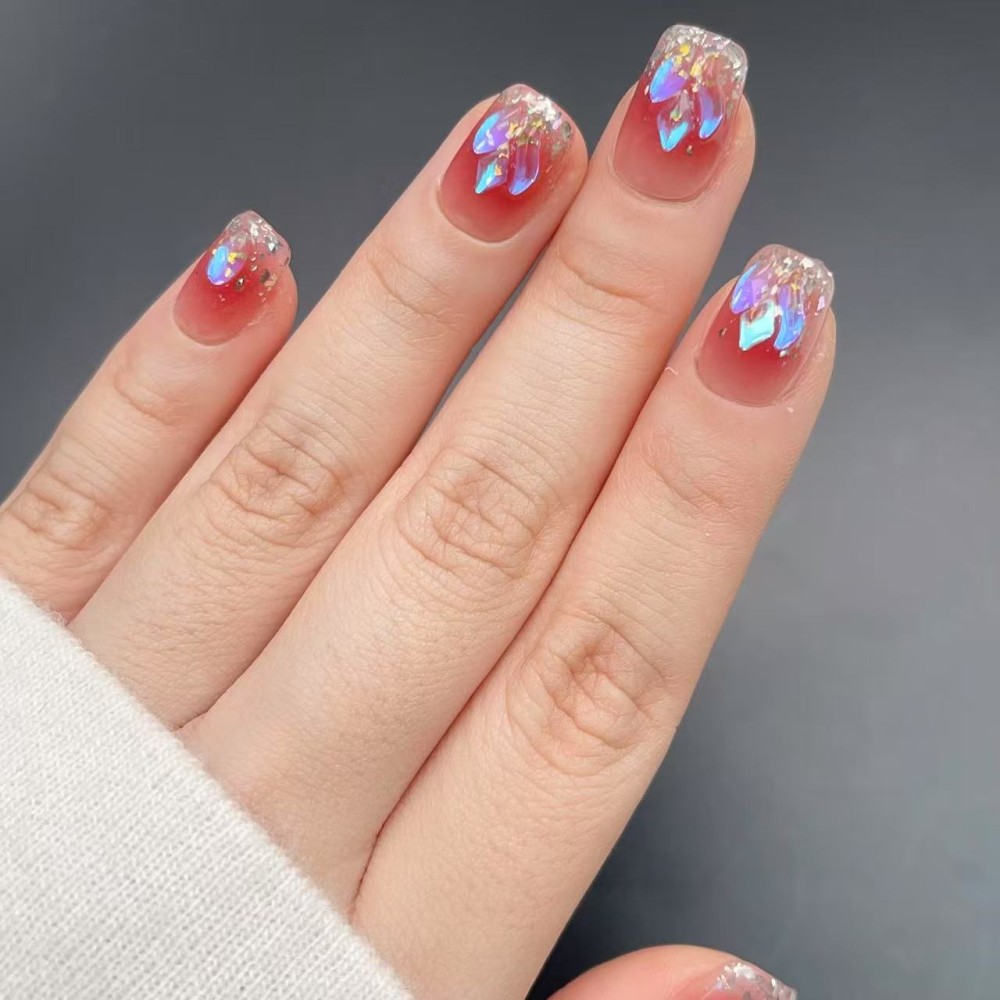 Kazinails | Faux Ongles Bubble Heart: Dégradé Rouge, Brillance & Élégance