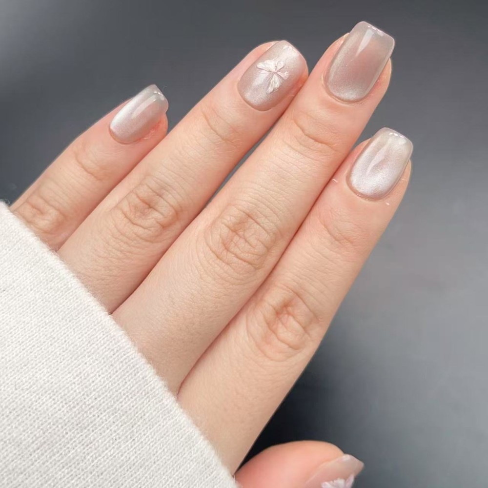 Faux Ongles Spring Blossom: Une manucure soignée, durable et réutilisable