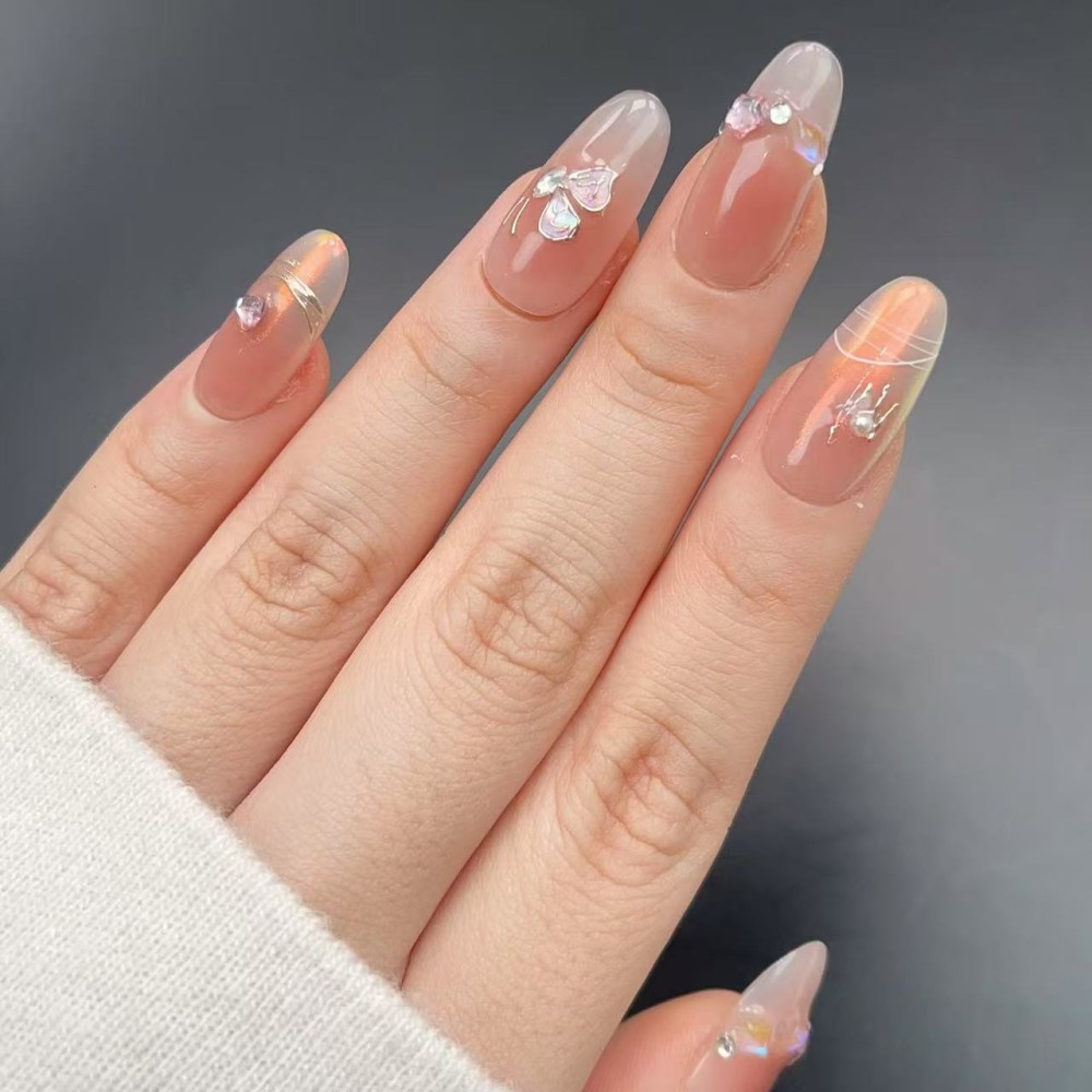 Faux Ongles Petite Princesse : Une Manucure Soignée, Durable et Réutilisable