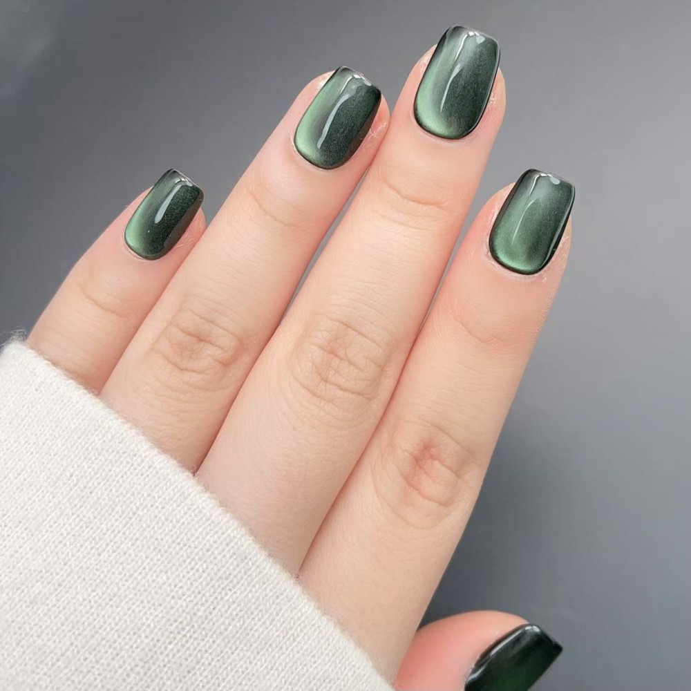 Kazinails Reflet Vert – Faux Ongles Métallisés Vert Émeraude Effet Cat eyes