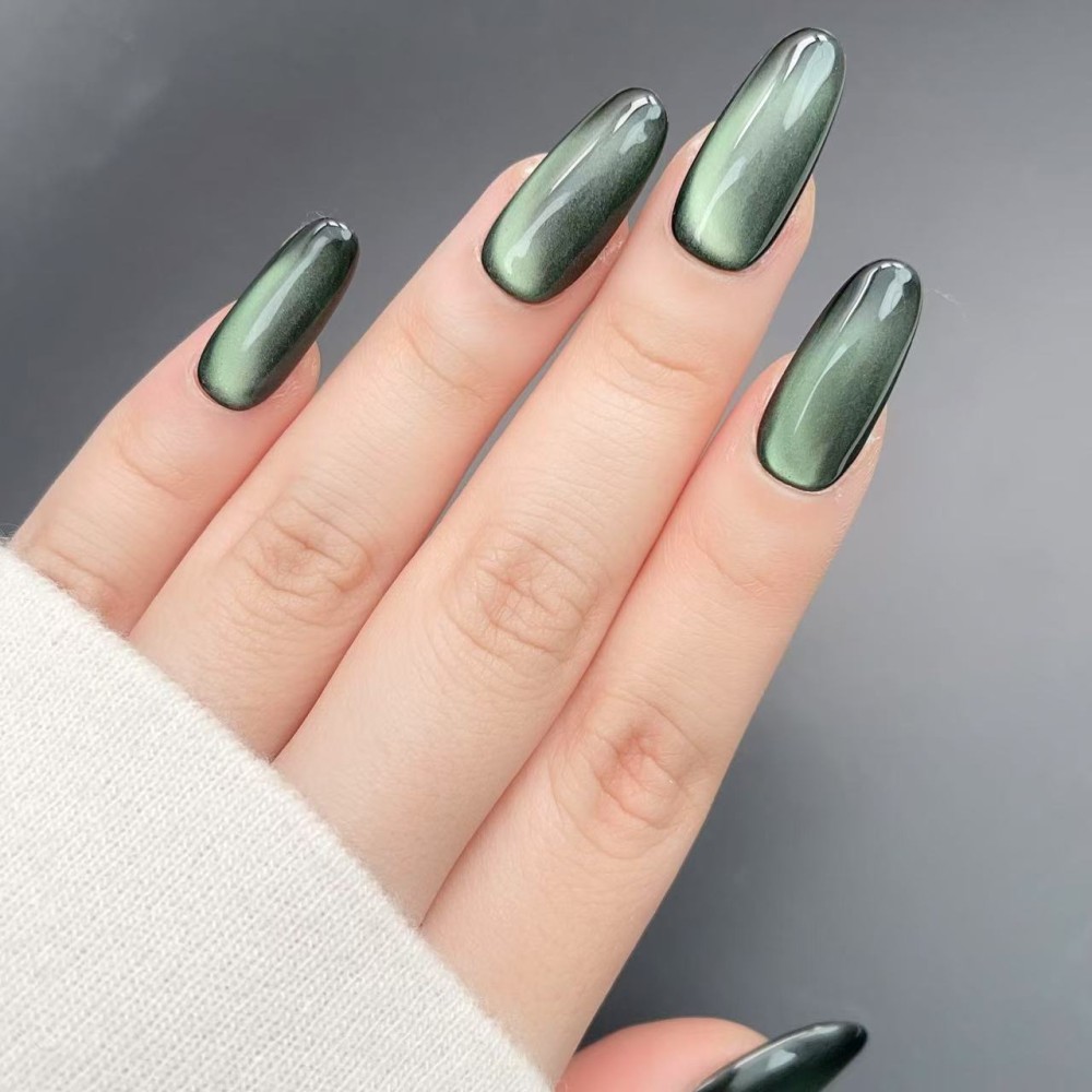Kazinails Reflet Vert – Faux Ongles Métallisés Vert Émeraude Effet Cat eyes