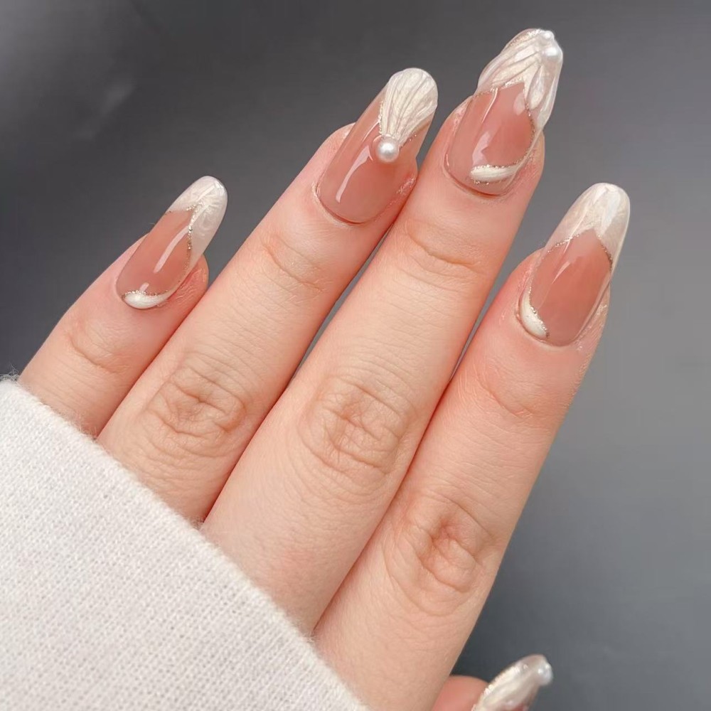 Kazinails Rêverie Glacée – Faux Ongles Bleus Givrés avec Reflets Cristallins