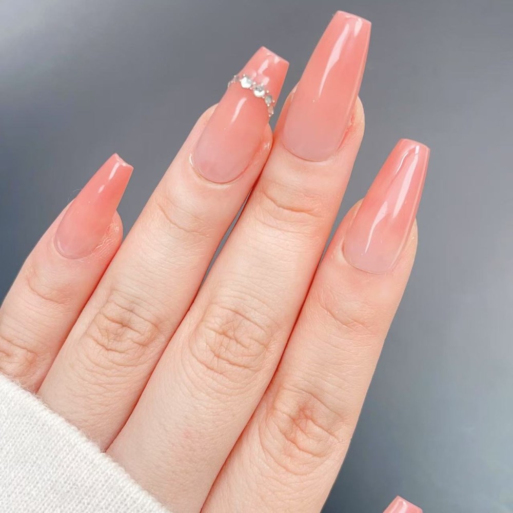 Faux Ongles Body Language : Éclat Élégant et Naturel |  Press on nails