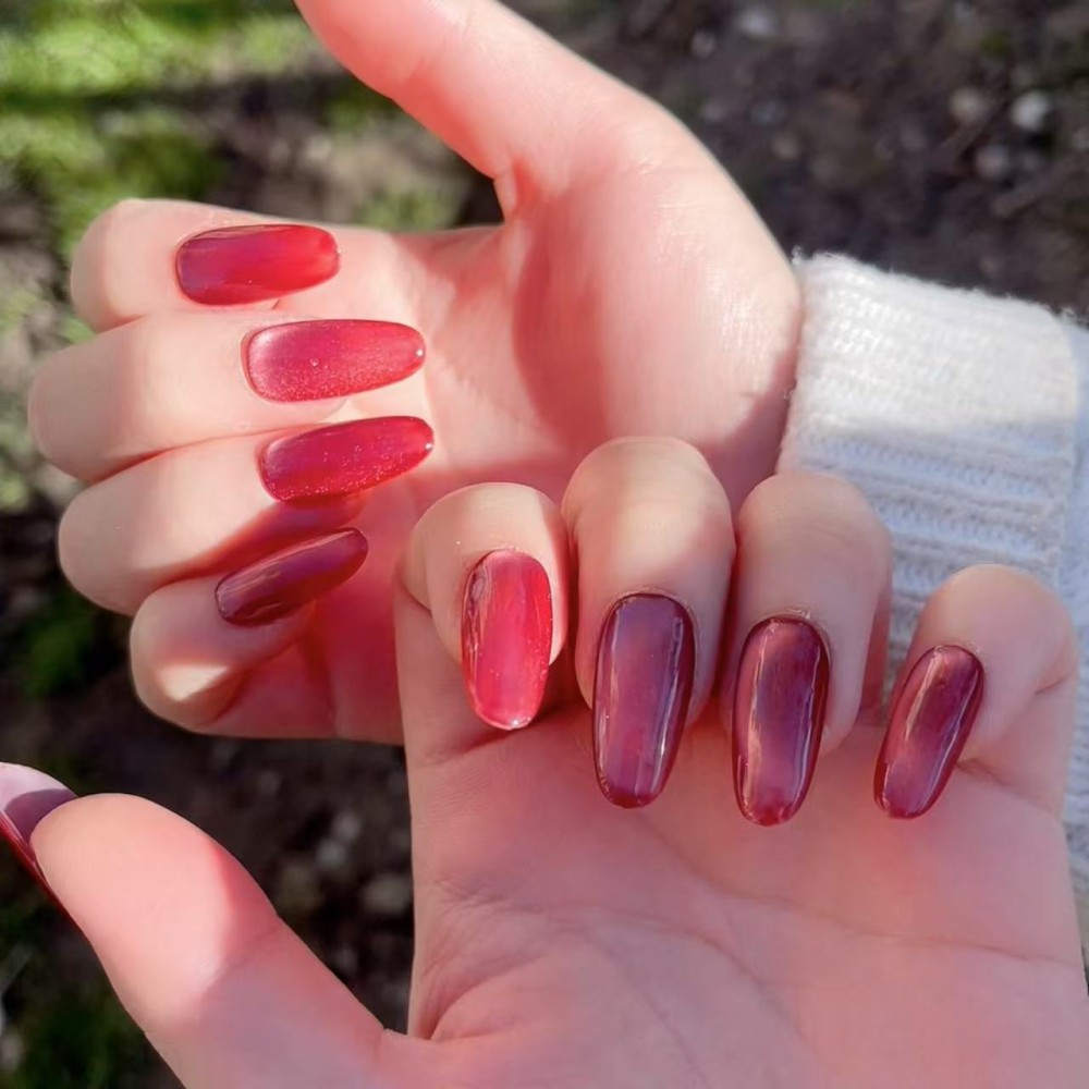 Kazinails | Carmine - Faux Ongles Rouge Élégant et Sophistiqué