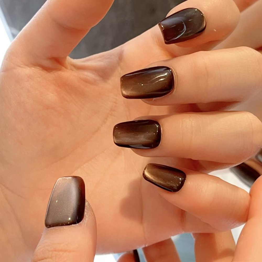 Kazinails Noir Bruni – Faux Ongles Noirs Ultra Brillants pour un Look Sophistiqué