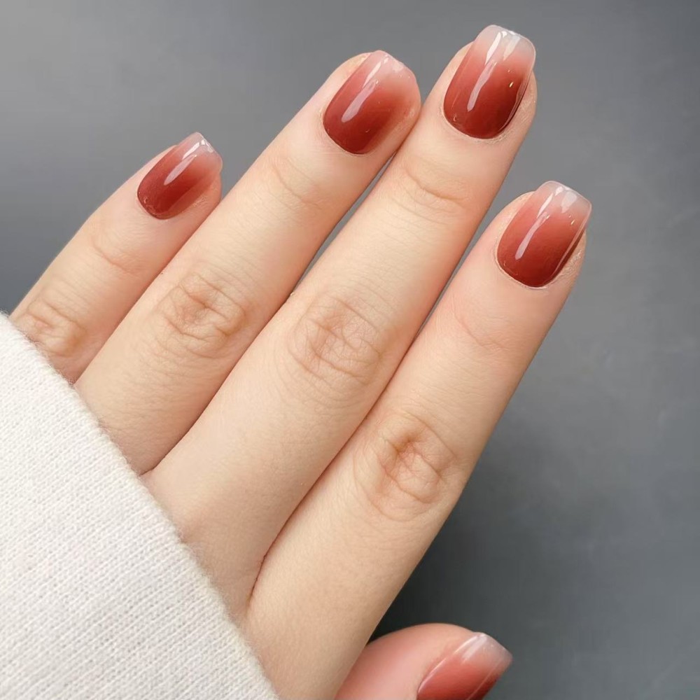 Faux Ongles Poison : Une manucure soignée, durable et réutilisable